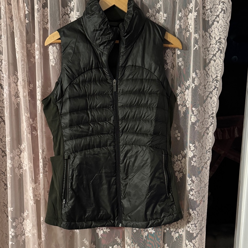 Lululemon Down For A Run Vest